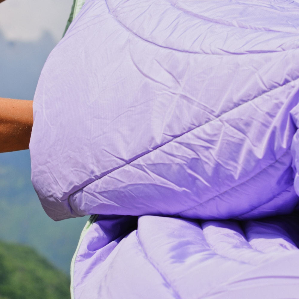 
VOITED Couverture de camping extérieure en Ripstop recyclé - Cameo Green/Digital Lavender
