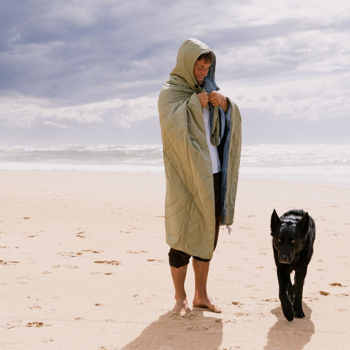VOITED Recycled Ripstop Travel Blanket - Olive/Mountain Spring Blankets VOITED 