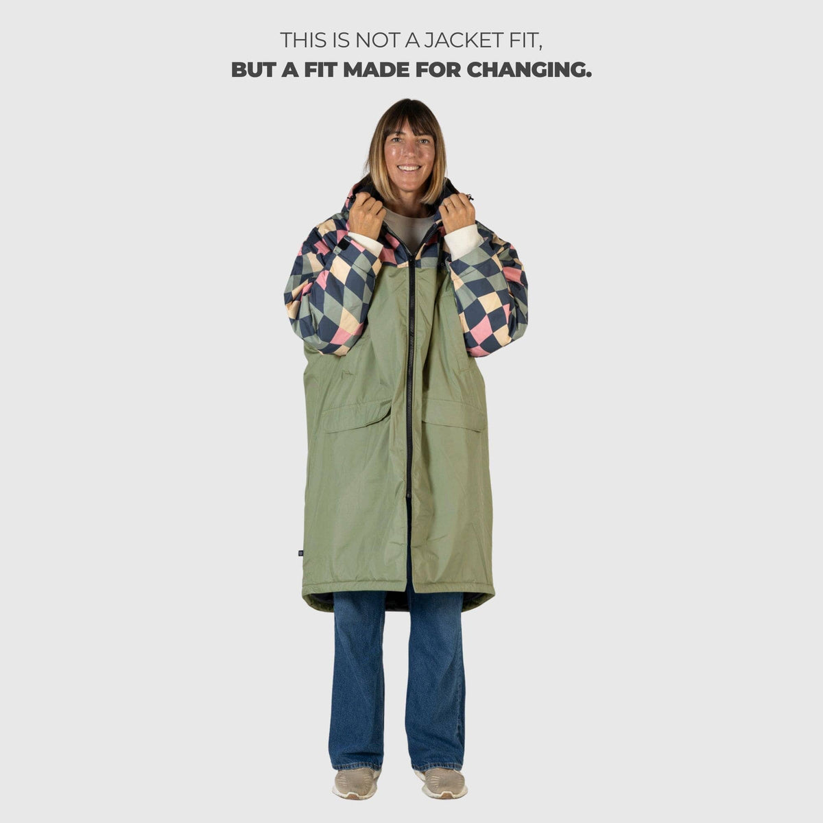 VOITED 3rd Edition Outdoor Changing Robe & Drycoat for Surfing, Camping, Vanlife & Wild Swimming - Wavecheck Changewear VOITED 
